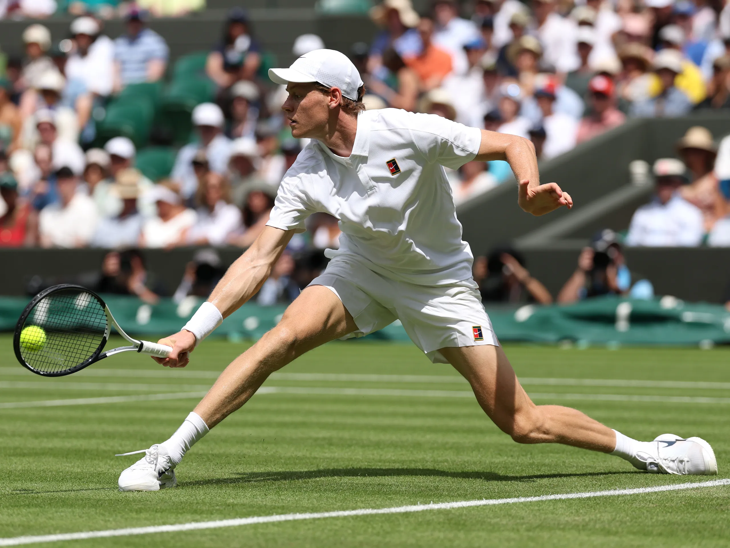 Jannik Sinner entra nella leggenda: primo italiano a vincere Wimbledon!